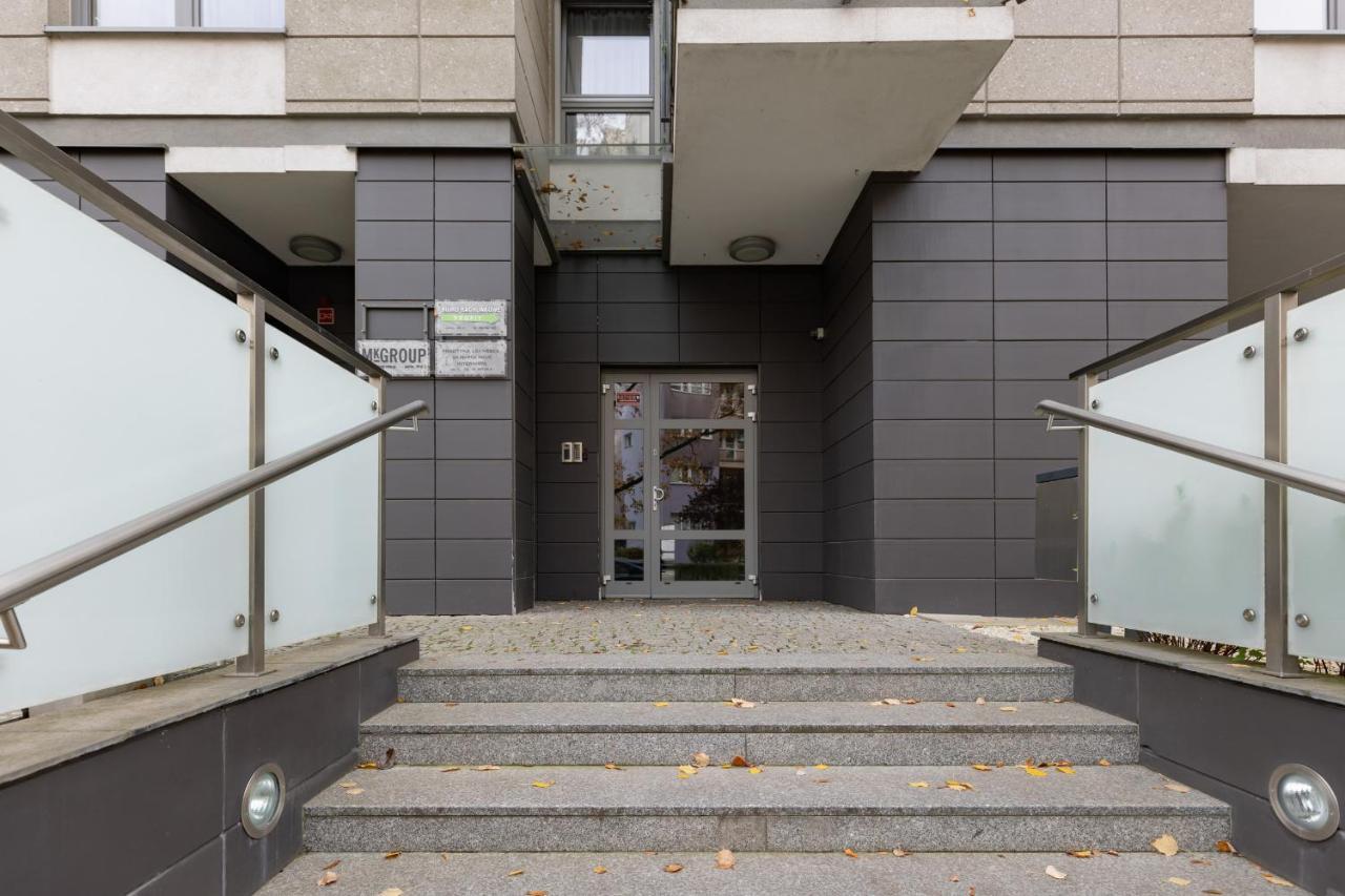 Warsaw Srodmiescie Riverside Three-Bedroom Apartment By Renters Exteriér fotografie